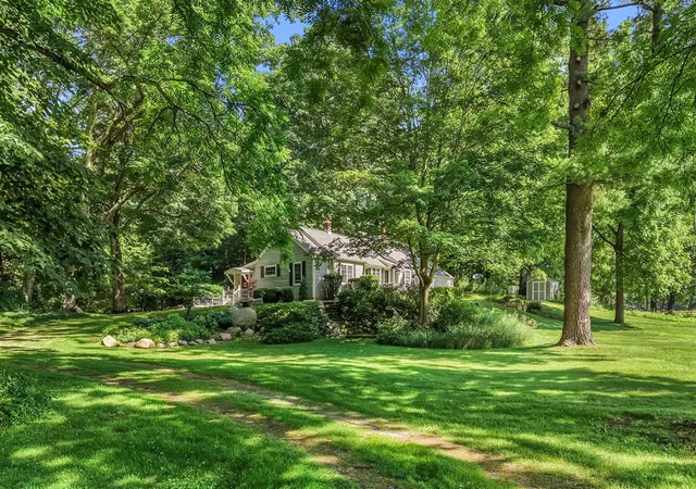 Photo 1 of Single family home for sale at 5515 Kaiser Rd, Sawyer, MI 49125 | MLS# 70546066 | Listing updated on 2026-08-26