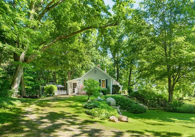 Photo 3 of Single family home for sale at 5515 Kaiser Rd, Sawyer, MI 49125 | MLS# 70546066 | Listing updated on 2026-08-26