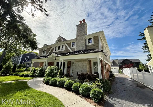 Homes for sale in Birmingham, MI | 2175 Fairway Dr, Birmingham, MI 48009 | MLS# 61005768