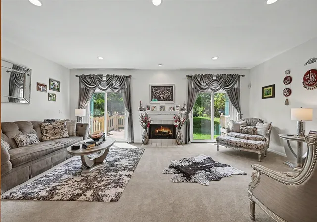 Listing Photo 5 - Condo for sale in building located at 2785 Maitland Dr, Ann Arbor, MI 48105