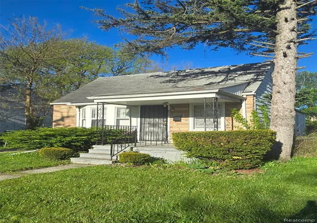 2nd image of 8245 Brace St, Detroit, MI 48228 | MLS# 60992043