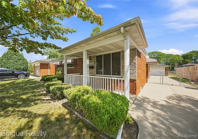 Photo 2 of Single family home for sale at 32504 Dover Ave, Warren, MI 48088 6905 | MLS# 61025856 | Listing updated on 2026-08-30