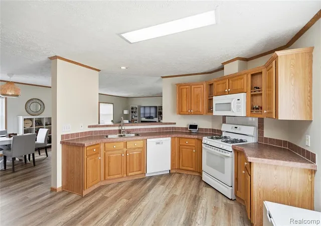 Photo 3 of Manufactured home for sale at 11078 Stony River Ct, South Lyon, MI 48178 | MLS# 61006996 | Listing updated on 2026-07-07