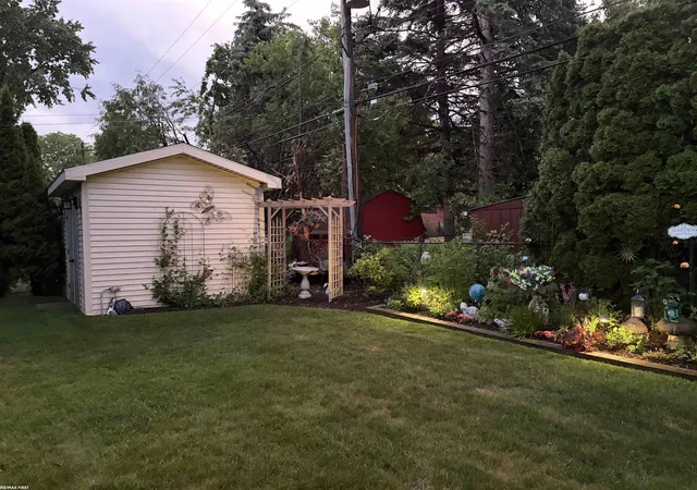 Homes for sale in Sterling Heights, MI | 39755 Spitz Dr, Sterling Heights, MI 48313 | MLS# 50214051
