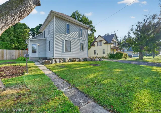 Photo 2 of Sale Pending at 303 North St, Yale, MI 48097 2957 | MLS# 61024630 | Listing updated on 2026-08-29
