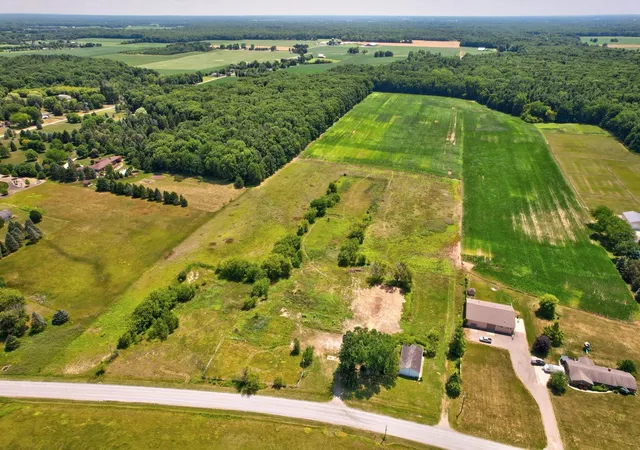 Photo 1 of Land for sale at Vl Curtis Rd, Frankenmuth, MI 48734 | MLS# 50214490 | Listing updated on 2026-09-15
