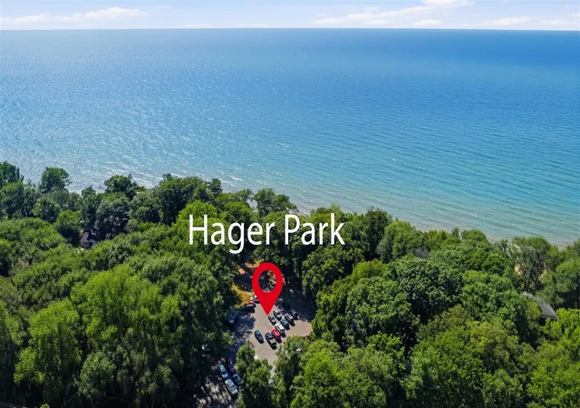 Photo 4 of Single family home for sale at 4136 Pier Rd, Benton Harbor, MI 49022 | MLS# 70545896 | Listing updated on 2026-08-28
