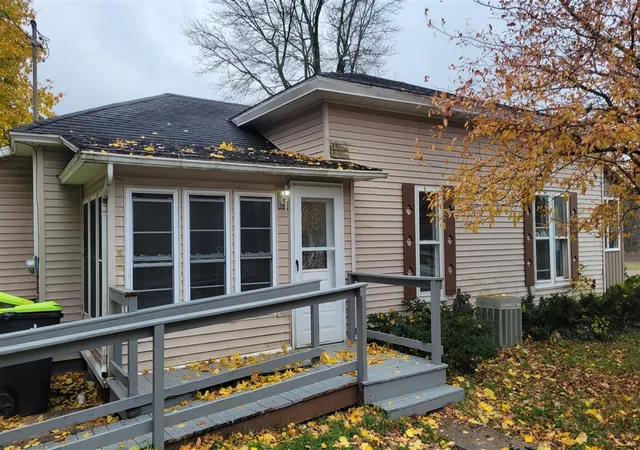 Homes for sale in Greenville, MI | 726 N Lafayette St, Greenville, MI 48838 | MLS# 70503976