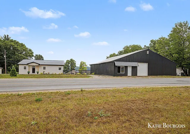 2nd image of 7510 Taft Rd, Mecosta, MI 49332 | MLS# 70550778