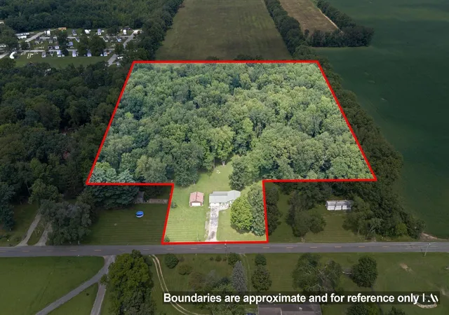 Photo 2 of Sale Pending at 19070 State Line Rd, Edwardsburg, MI 49112 | MLS# 70552663 | Listing updated on 2026-08-29