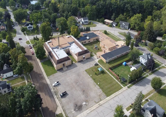Homes for sale in Manchester, MI | 410 City Rd, Manchester, MI 48158 | MLS# 70493480