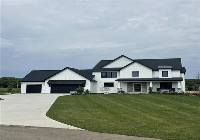 Photo 2 of Single family home for sale at 10071 Hideaway Ct #20, Caledonia, MI 49316 | MLS# 70553400 | Listing updated on 2026-09-10