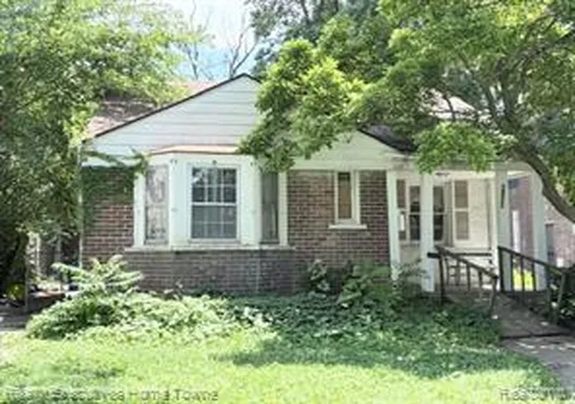 Photo 2 of Single family home for sale at 18522 Rosemont Ave, Detroit, MI 48219 | MLS# 61009484 | Listing updated on 2026-07-09