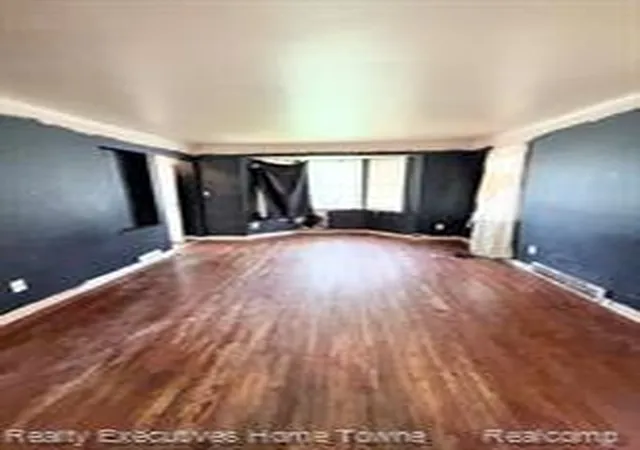 Photo 3 of Single family home for sale at 18522 Rosemont Ave, Detroit, MI 48219 | MLS# 61009484 | Listing updated on 2026-07-09