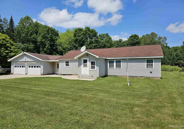 1st image of 1694w Quarry Rd, Gulliver, MI 49840 | MLS# 50207563