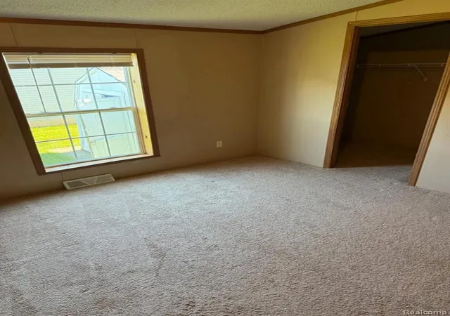 Photo 4 of Single family home for sale at 58904 Lily Ct, Lenox, MI 48048 | MLS# 61006413 | Listing updated on 2026-07-07