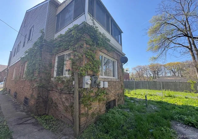 2nd image of 17145 Indiana St, Detroit, MI 48221