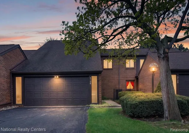 1st image of 3124 Lindenwood Dr, Dearborn, MI 48120 | MLS# 60986154