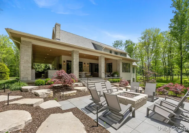 3rd image of 1445 Browning Dr, Grand Rapids, MI 49534 | MLS# 70535288