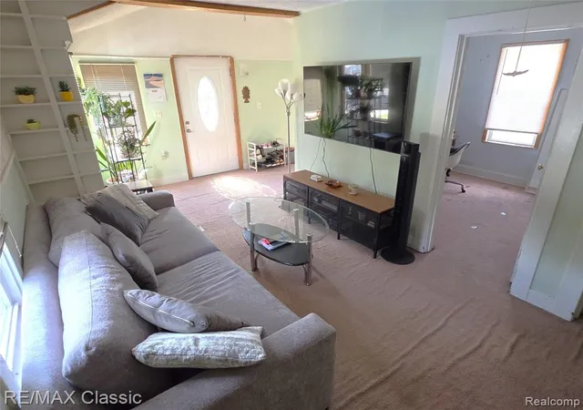 Photo 3 of Single family home for sale at 324 W Hudson Ave, Madison Heights, MI 48071 | MLS# 61026024 | Listing updated on 2026-09-01