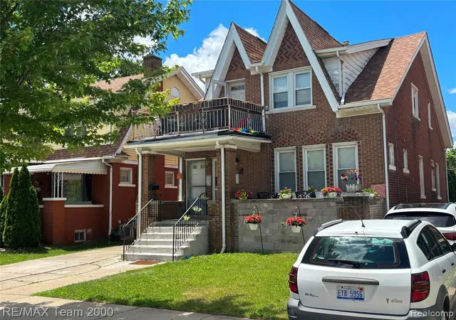 3rd image of 6911 Appoline St, Dearborn, MI 48126 | MLS# 61002789