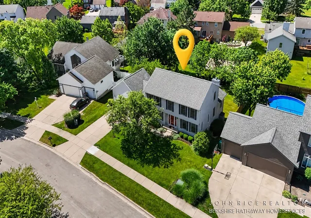 Homes for sale in Kentwood, MI | 2276 Old Dominion Ct, Kentwood, MI 49508 | MLS# 70539277