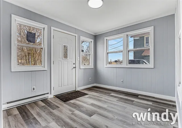 5th image of 329 Elm St, Watervliet, MI 49098 | MLS# 70521055