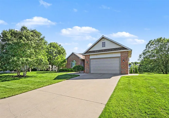 3rd image of 6758 Windflower Wy, Norton Shores, MI 49444 | MLS# 70539221
