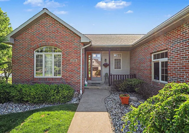 5th image of 6758 Windflower Wy, Norton Shores, MI 49444 | MLS# 70539221