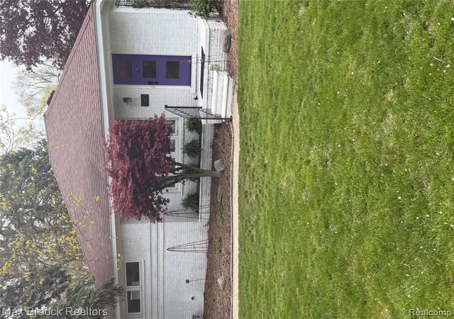 Photo 3 of Single family home for sale at 2665 Middlebelt Rd, West Bloomfield, MI 48324 1846 | MLS# 61025573 | Listing updated on 2026-08-29