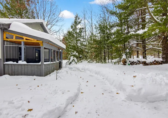 Homes for sale in Interlochen, MI | 11775 Country Acres Dr, Interlochen, MI 49643 | MLS# 80069823