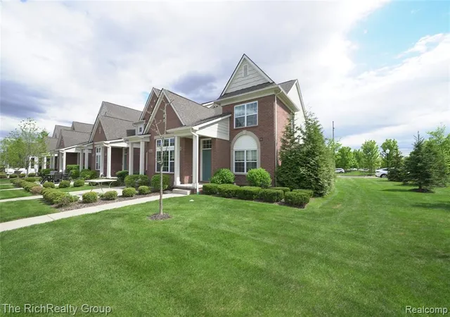 Homes for sale in Canton, MI | 45646 Aragon Ln, Canton, MI 48187 | MLS# 60995869