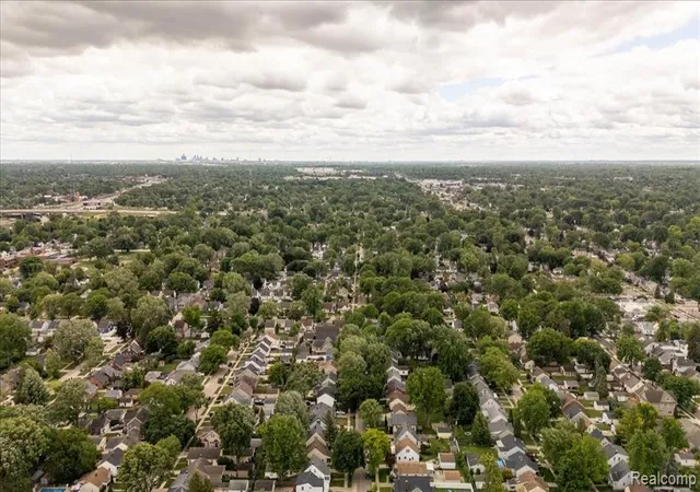 41st image of 717 S Kenwood Ave, Royal Oak, MI 48067 | MLS# 61004211