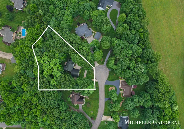 2nd image of 5577 Fieldstone Ct, Middleville, MI 49333 | MLS# 70540017