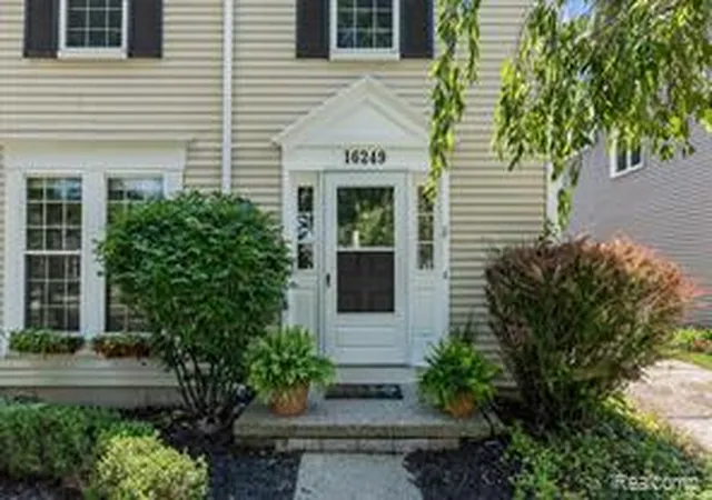 Homes for sale in Beverly Hills, MI | 16249 Birwood Ave, Beverly Hills, MI 48025 | MLS# 61010150