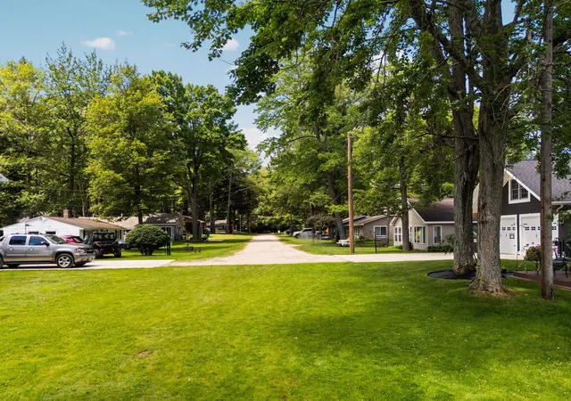 Homes for sale in Cadillac, MI | 103 Poplar Ct, Cadillac, MI 49601 | MLS# 80066873