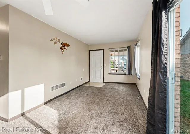 Homes for sale in Trenton, MI | 23312 Bunte Ct #45, Trenton, MI 48183 | MLS# 61009727