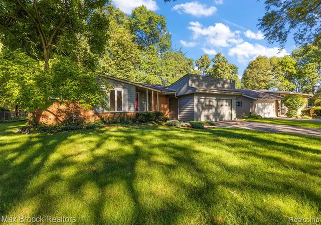 Homes for sale in Birmingham, MI | 966 Woodlea St, Birmingham, MI 48009 | MLS# 60985745
