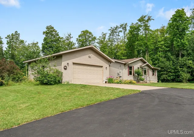 Photo 3 of Single family home for sale at 3761 N M 67 Hwy, Chatham, MI 49816 | MLS# 50217503 | Listing updated on 2026-09-16