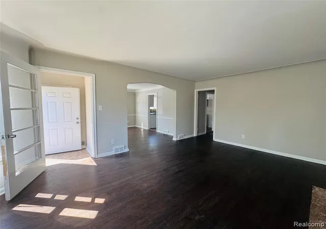 Photo 3 of Sale Pending at 19483 Birwood St, Detroit, MI 48221 1435 | MLS# 61024774 | Listing updated on 2026-09-11