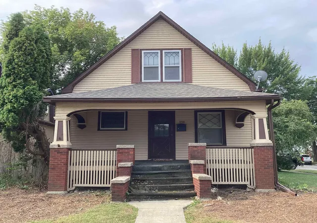 Photo 1 of Single family home for sale at 1800 Kosciuszko Ave, Bay City, MI 48708 | MLS# 50217686 | Listing updated on 2026-08-07