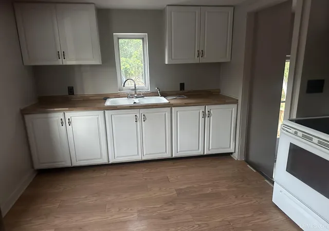Photo 4 of Single family home for sale at 1601 US Hwy 2, Crystal Falls, MI 49920 | MLS# 50219291 | Listing updated on 2026-09-09