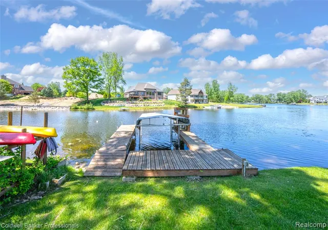 Homes for sale in Oxford, MI | 1844 Harwood Dr, Oxford, MI 48371 | MLS# 60997558