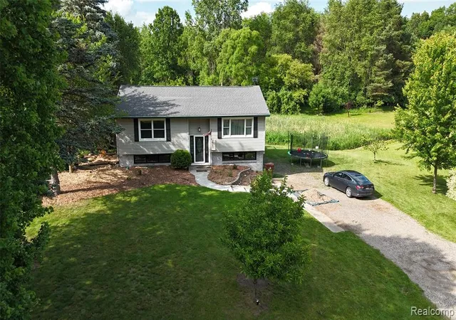 Photo 1 of Single family home for sale at 7915 Hillcrest Dr, Laingsburg, MI 48848 9756 | MLS# 61006678 | Listing updated on 2026-09-01