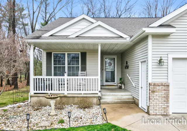 2nd image of 1527 W Addison Wy, Muskegon, MI 49445 | MLS# 70525043