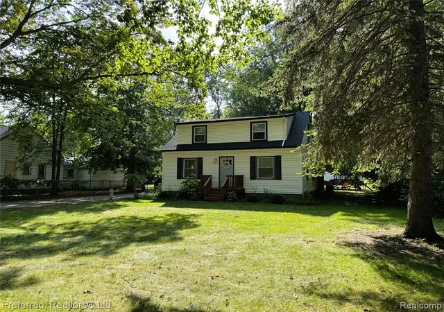 Photo 2 of Sale Pending at 10362 Quirk Rd, Van Buren Twp, MI 48111 5212 | MLS# 61024854 | Listing updated on 2026-09-01