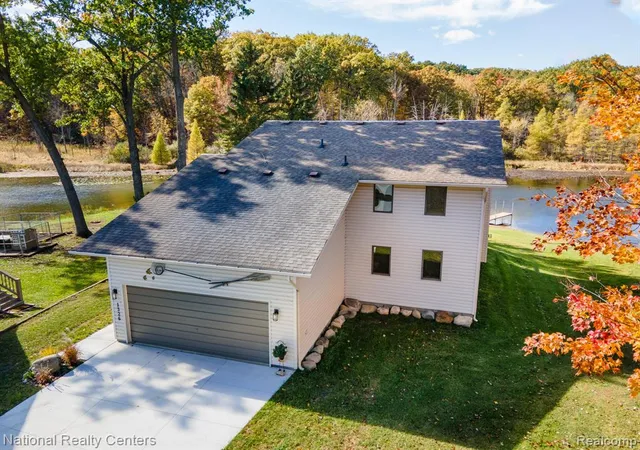 Homes for sale in Metamora, MI | 1326 Circle Dr, Metamora, MI 48455 | MLS# 60970171