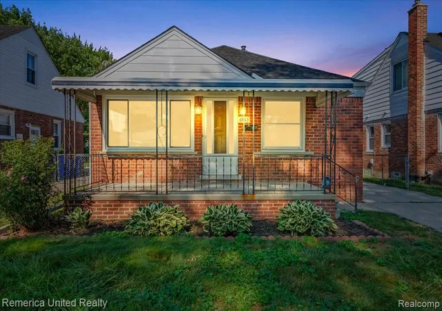 Photo 1 of Single family home for sale at 6943 Colonial St, Dearborn Heights, MI 48127 | MLS# 61019525 | Listing updated on 2026-08-14