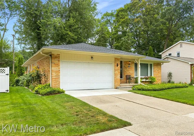 43rd image of 3201 Marion Dr, Royal Oak, MI 48073 | MLS# 61022889