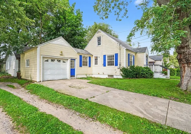 Photo 2 of Sale Pending at 1113 Griggs St, Grand Rapids, MI 49507 | MLS# 70552329 | Listing updated on 2026-09-22
